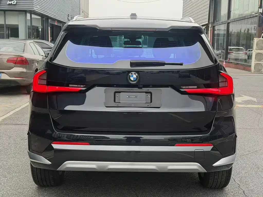 BMW X1 — фото 10