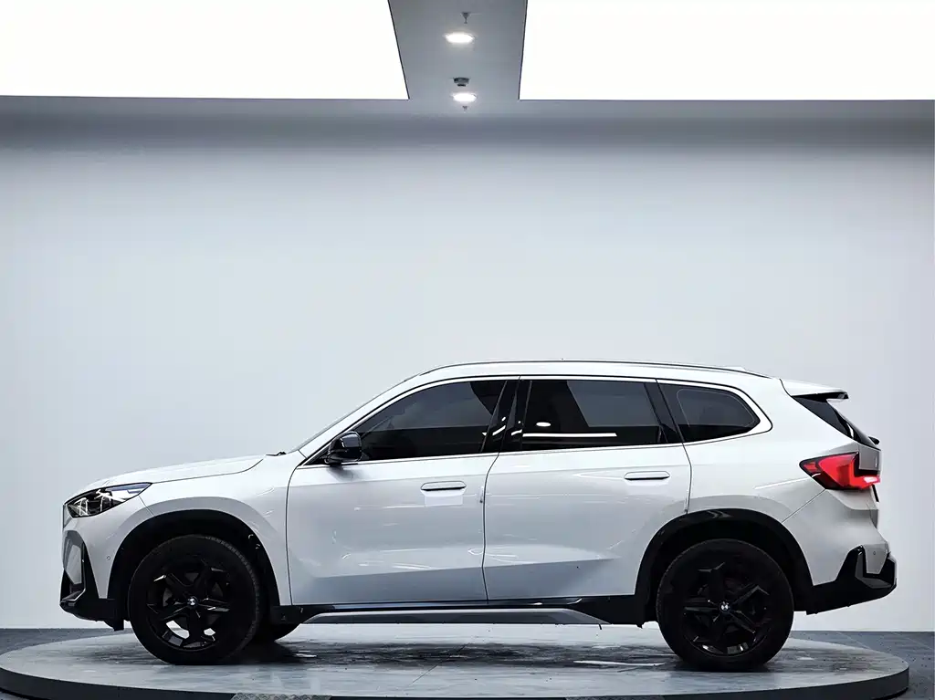 BMW X1 — фото 17