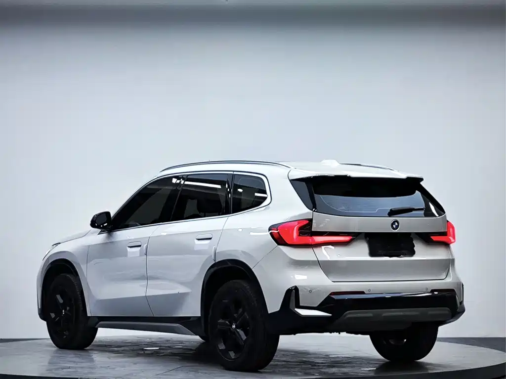 BMW X1 — фото 18