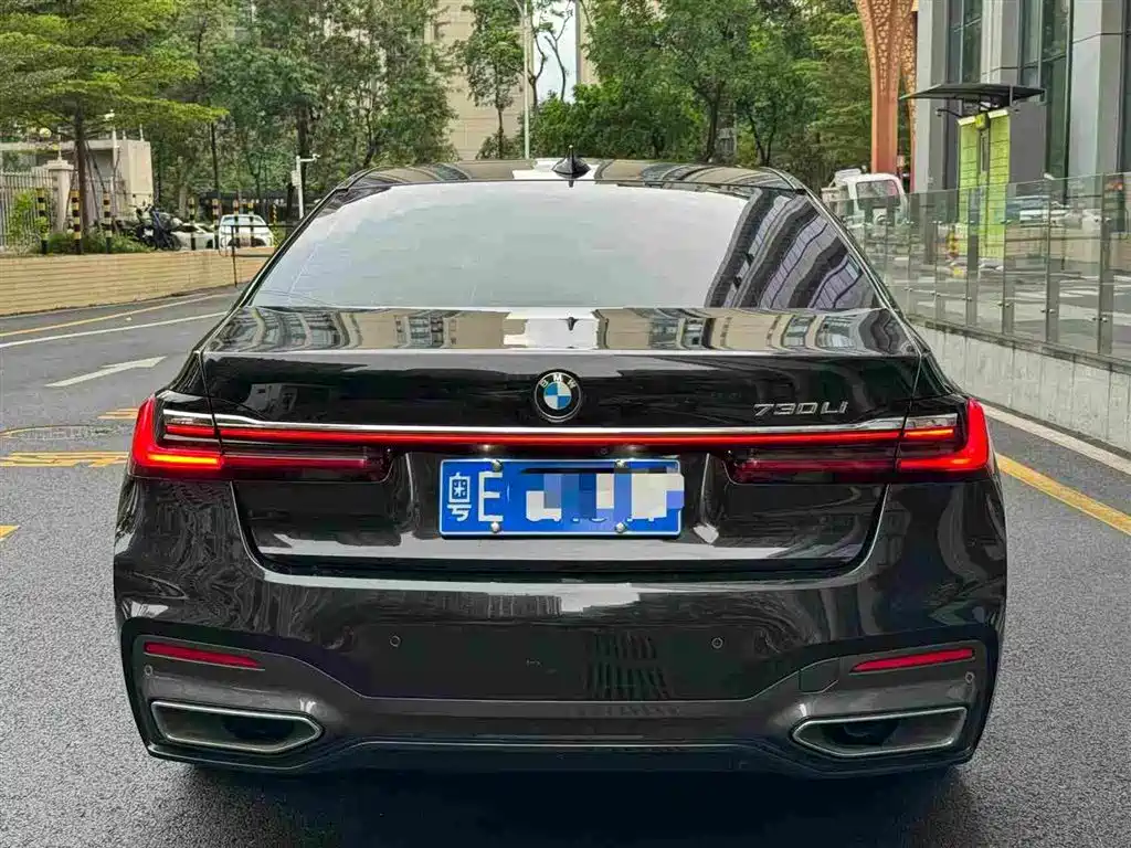 BMW 7 Series — фото 5