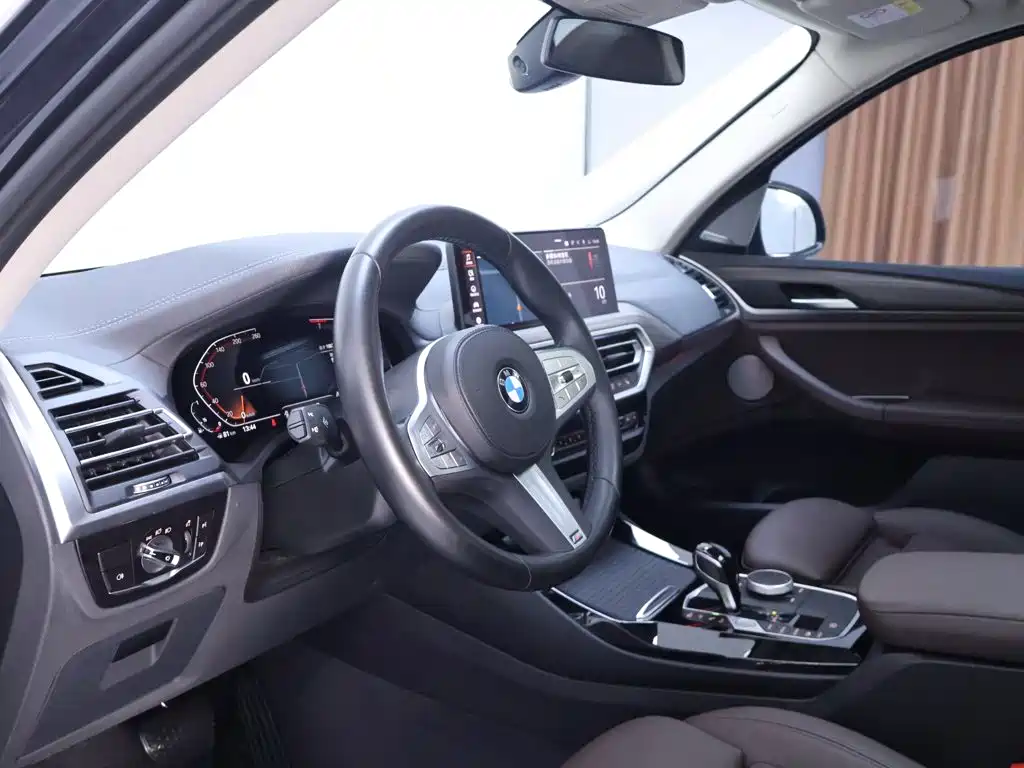 BMW X3 — фото 11