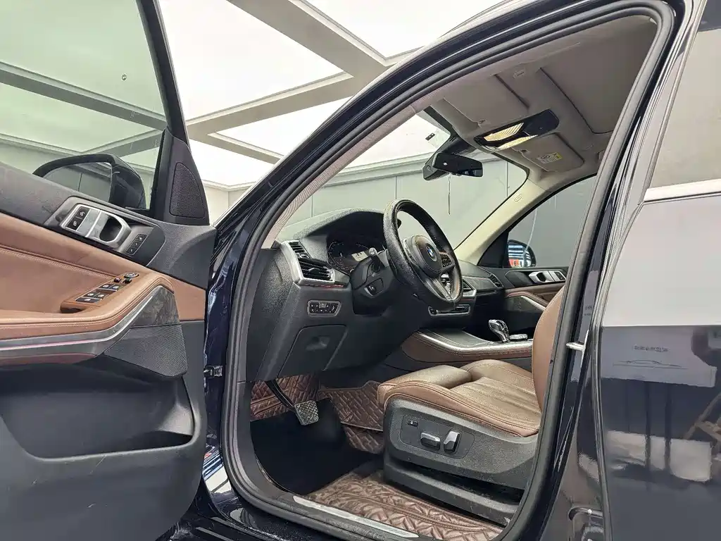 BMW X5 (Import) — фото 4