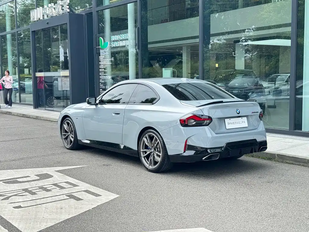 BMW M240i — фото 5
