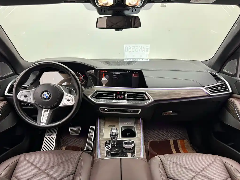 BMW X5 — фото 10