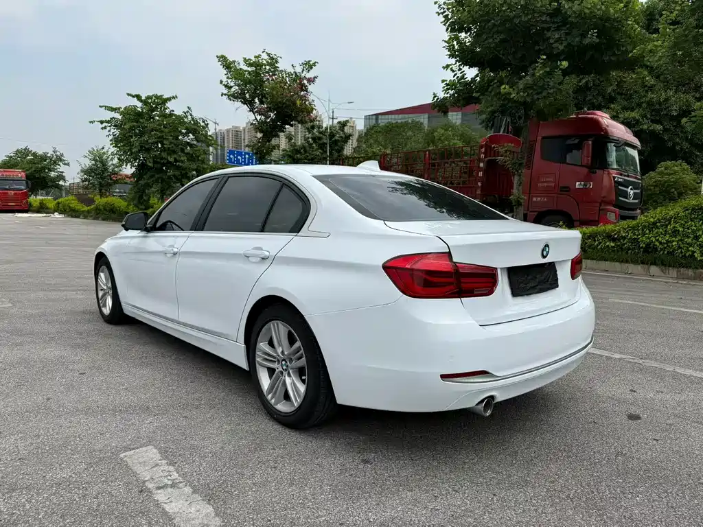 BMW 3 Series — фото 4