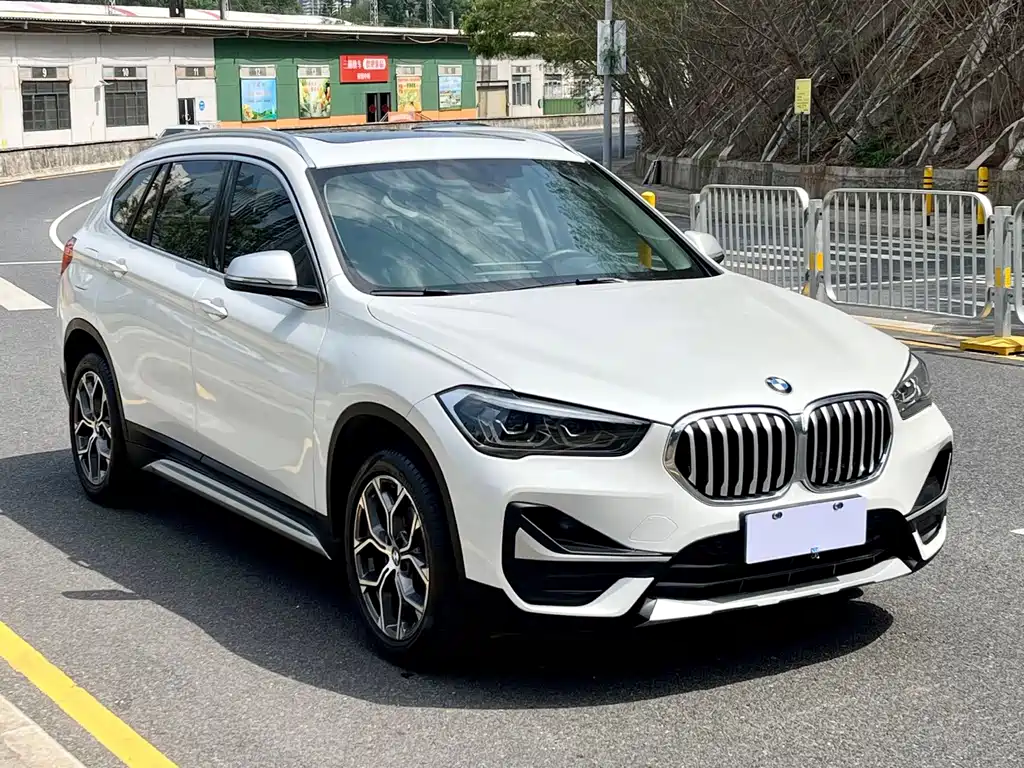 BMW X1 — фото 3