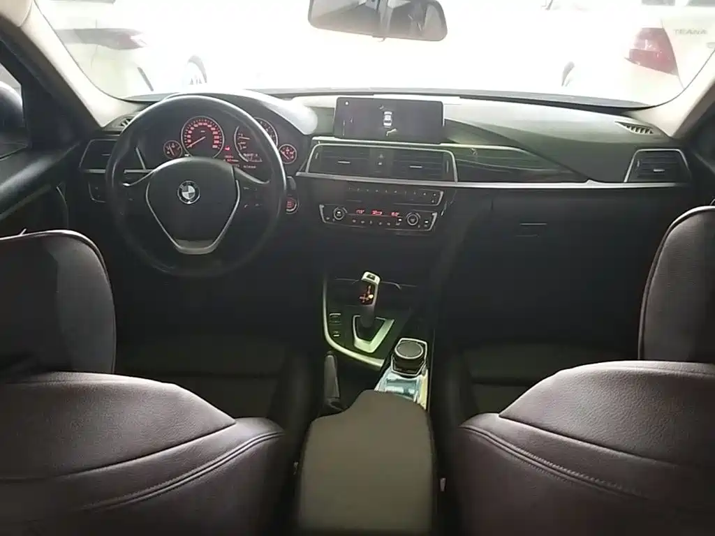 BMW 3 Series — фото 10