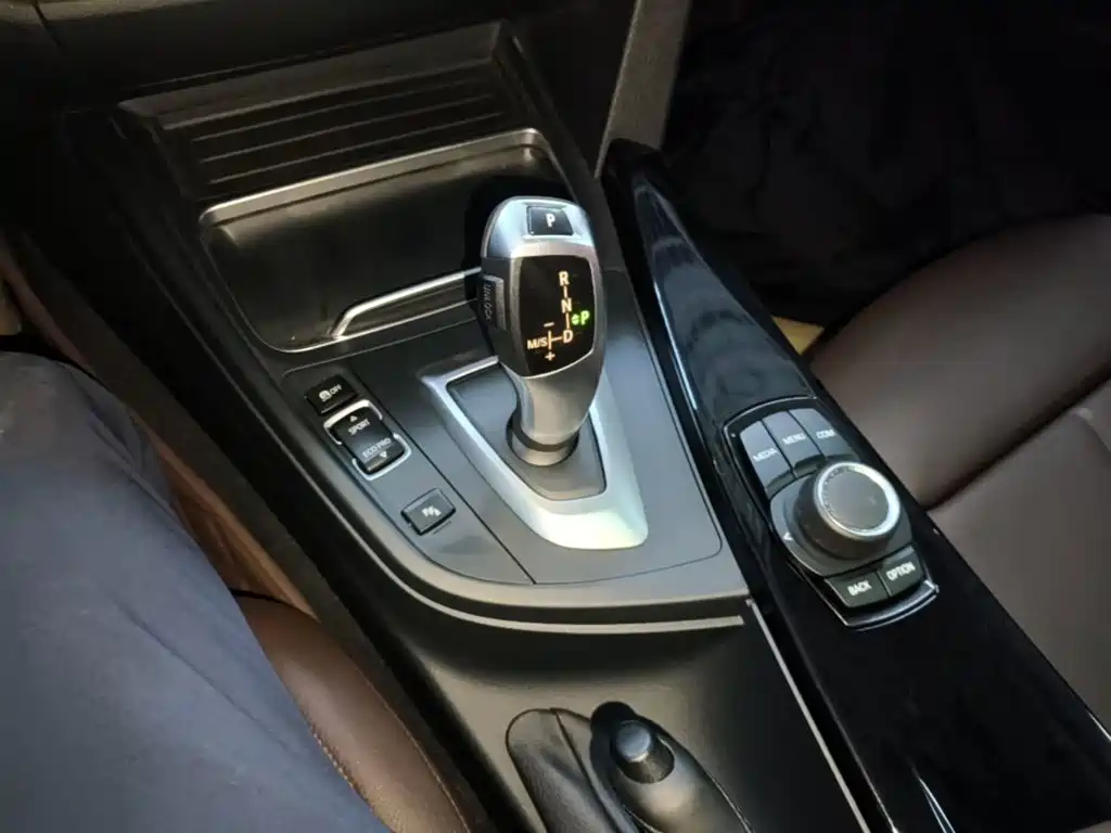 BMW 3 Series — фото 14