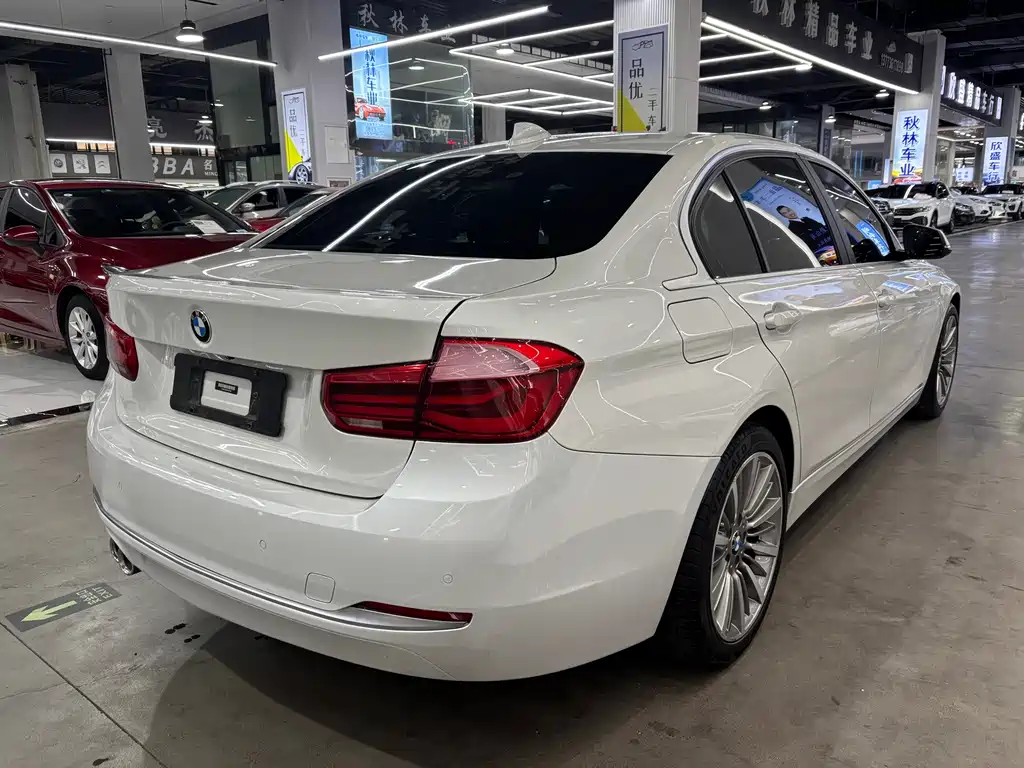 BMW 3 Series — фото 12