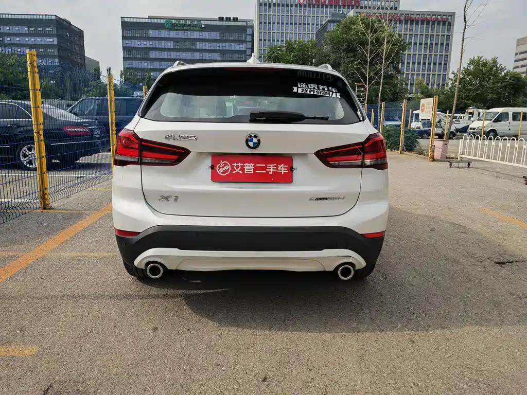 BMW X1 — фото 14