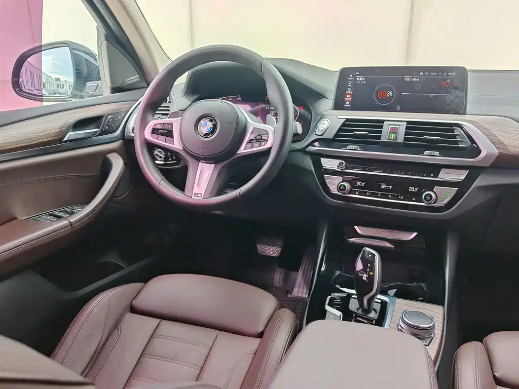 BMW X3 — фото 20
