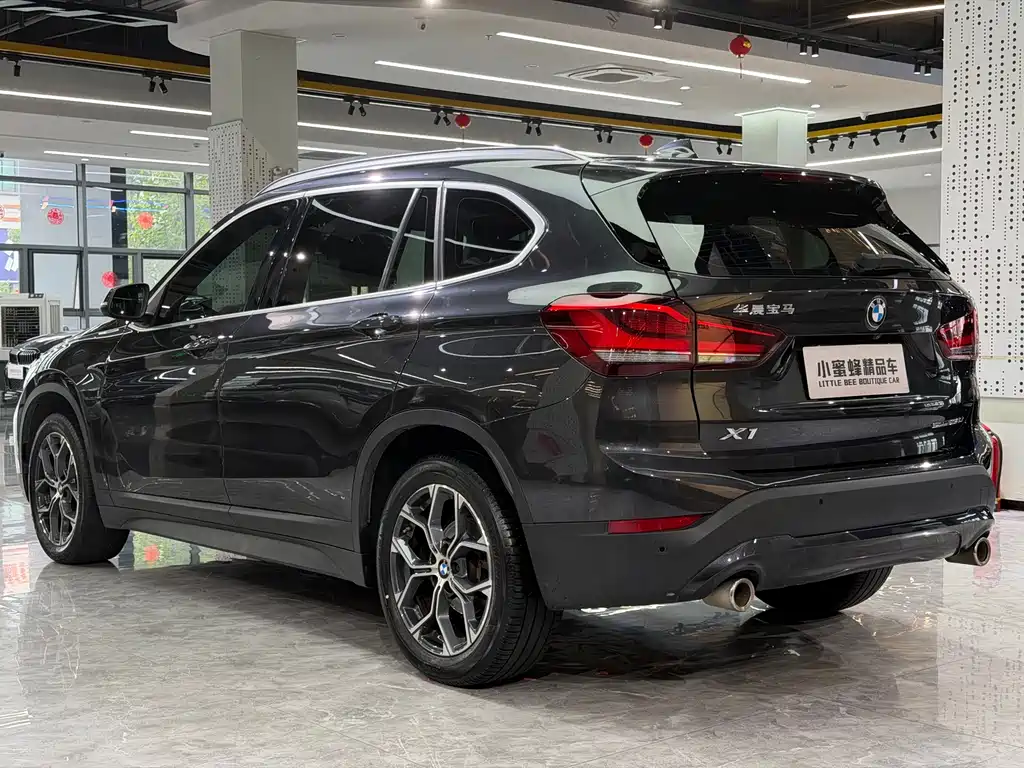 BMW X1 — фото 14