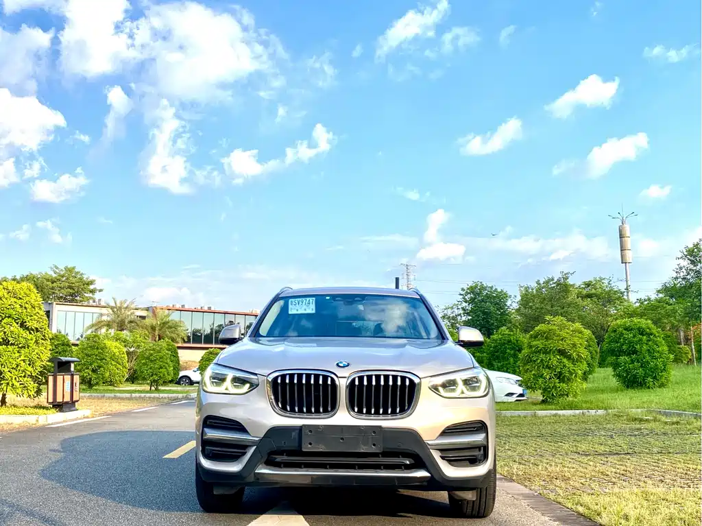 BMW X3 — фото 3