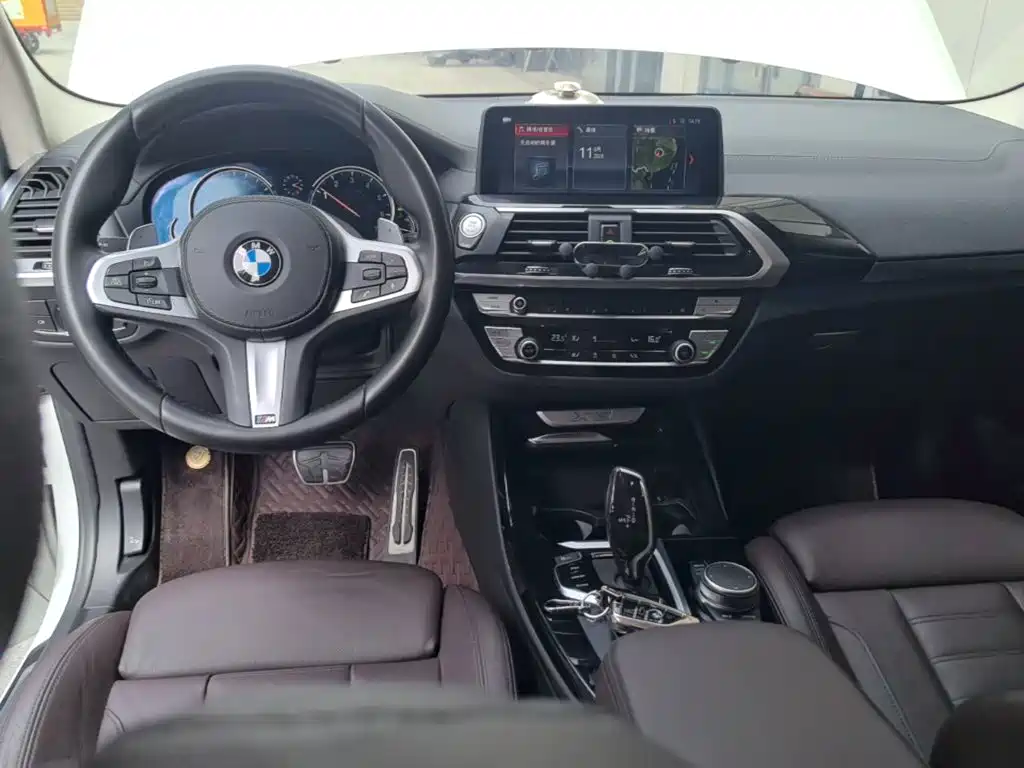 BMW X3 — фото 10