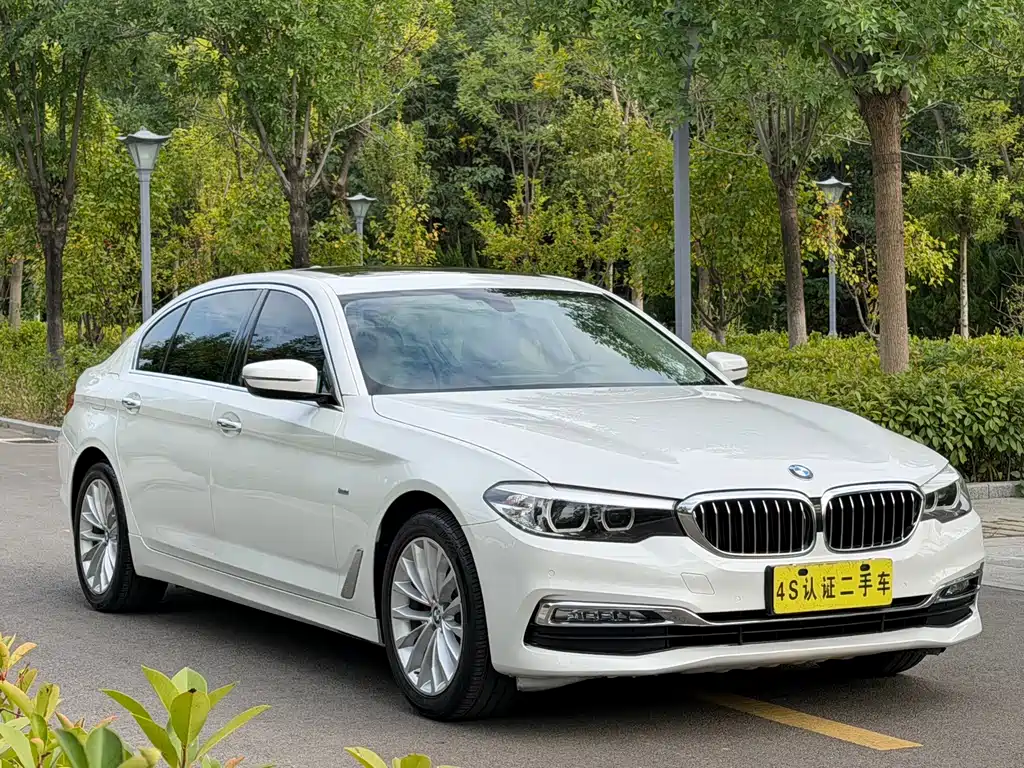 BMW 5 Series — фото 2
