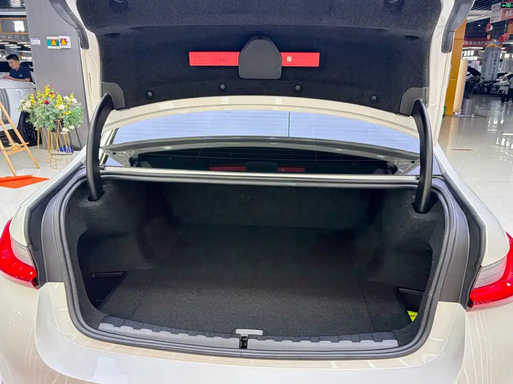 BMW i3 — фото 14