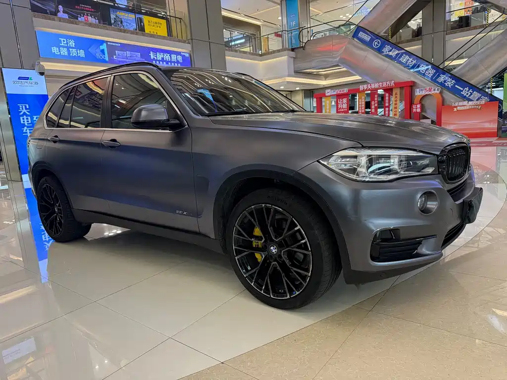 BMW X5 (Import) — фото 2
