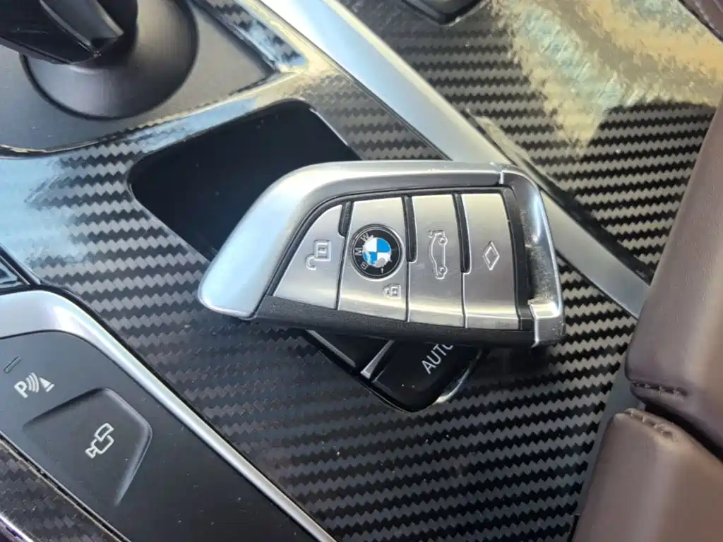 BMW 5 Series — фото 9