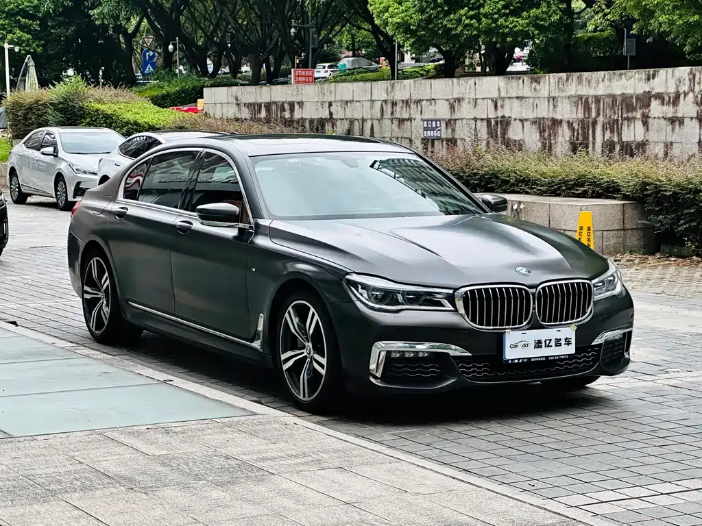 BMW 7 Series — фото 3