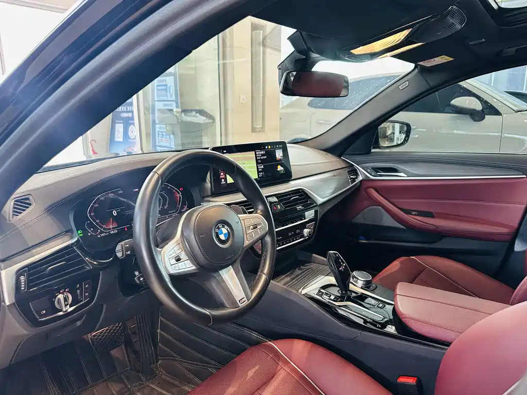 BMW 5 Series — фото 4