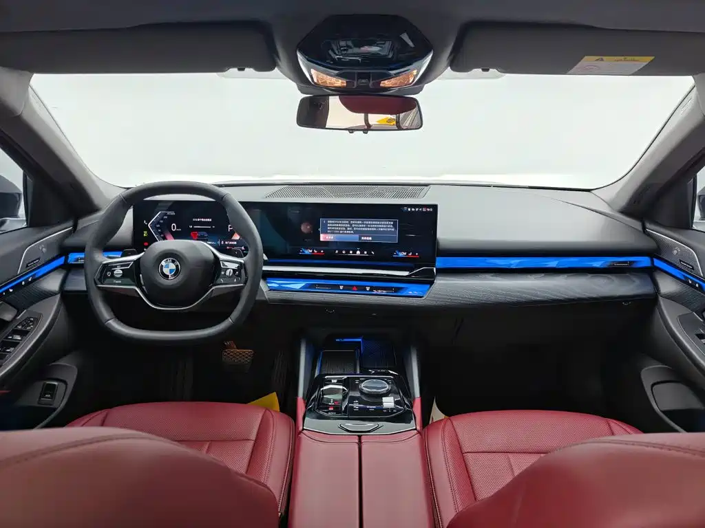 BMW 5 Series — фото 9