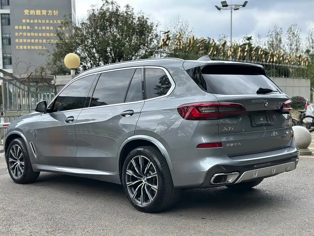 BMW X5 — фото 4