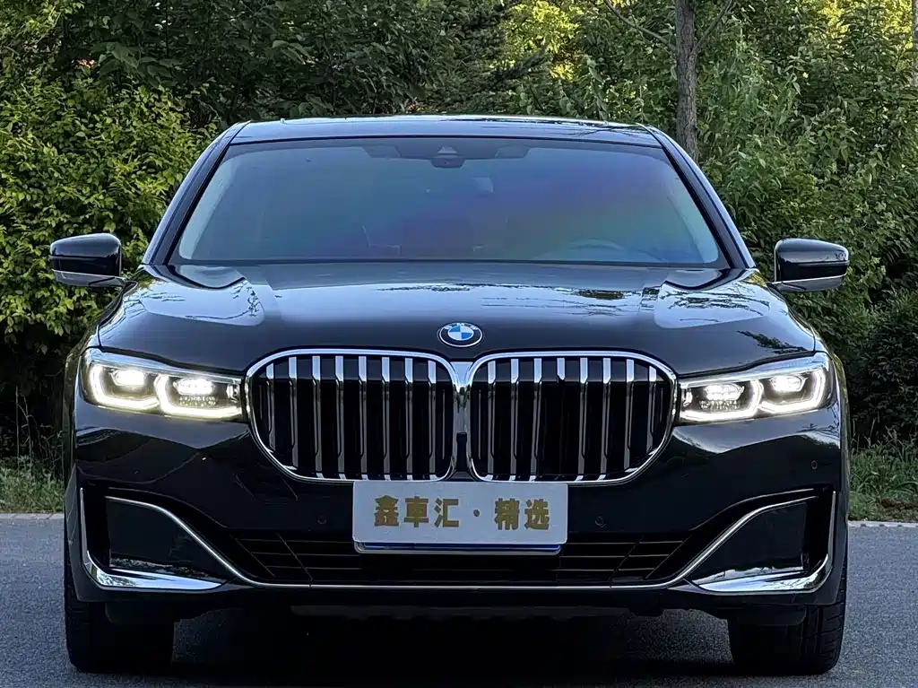 BMW 7 Series — фото 2