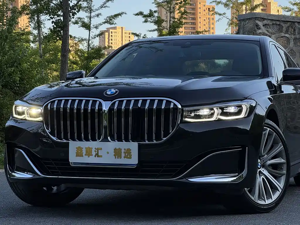 BMW 7 Series — фото 5