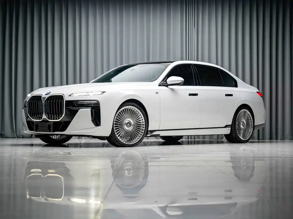 BMW 7 Series — фото 3