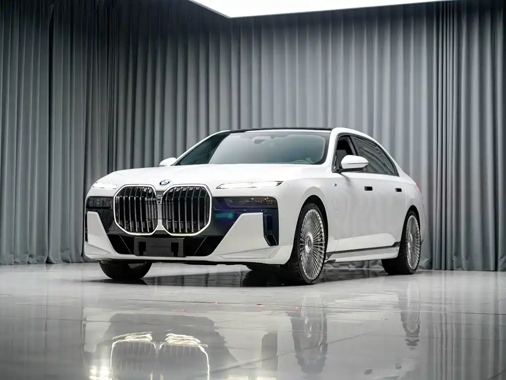 BMW 7 Series — фото 4
