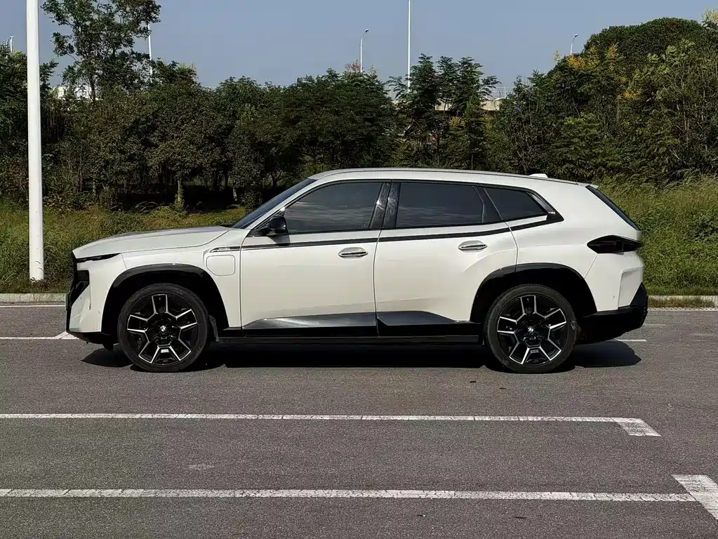 BMW XM — фото 2