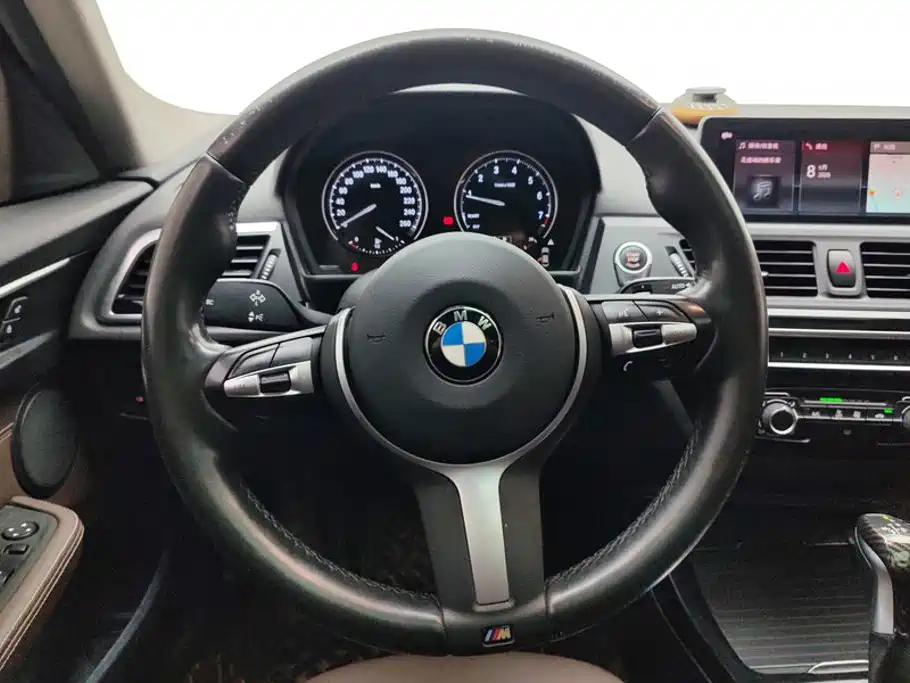 BMW 1 Series — фото 15