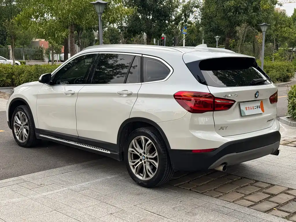 BMW X1 — фото 6