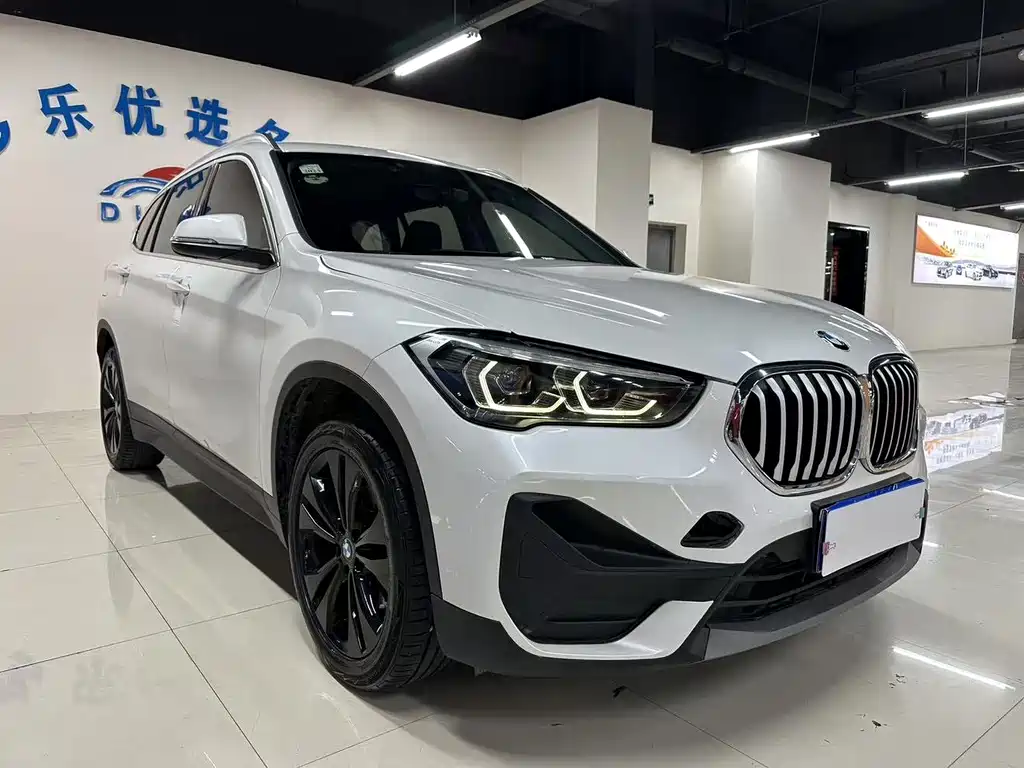 BMW X1 — фото 3