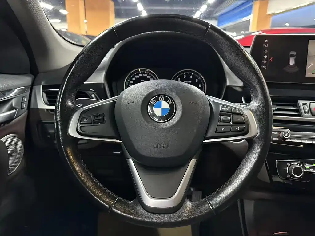BMW X1 — фото 10