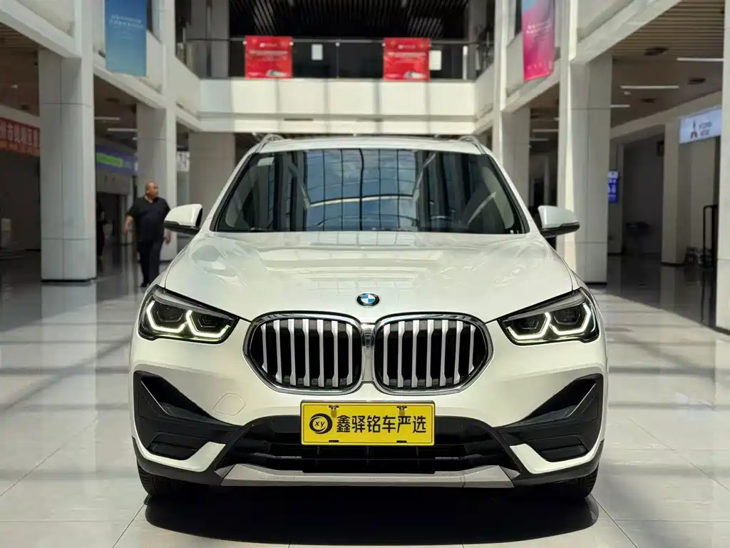 BMW X1 — фото 2