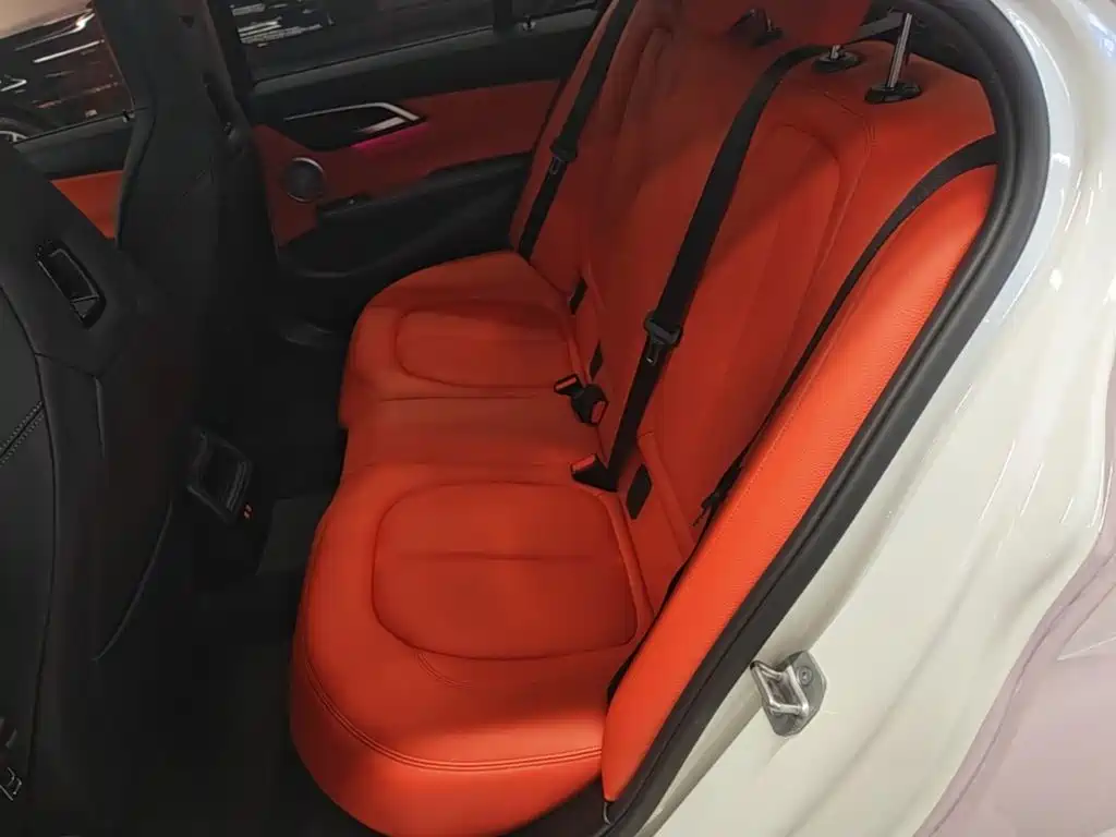 BMW 1 Series — фото 13