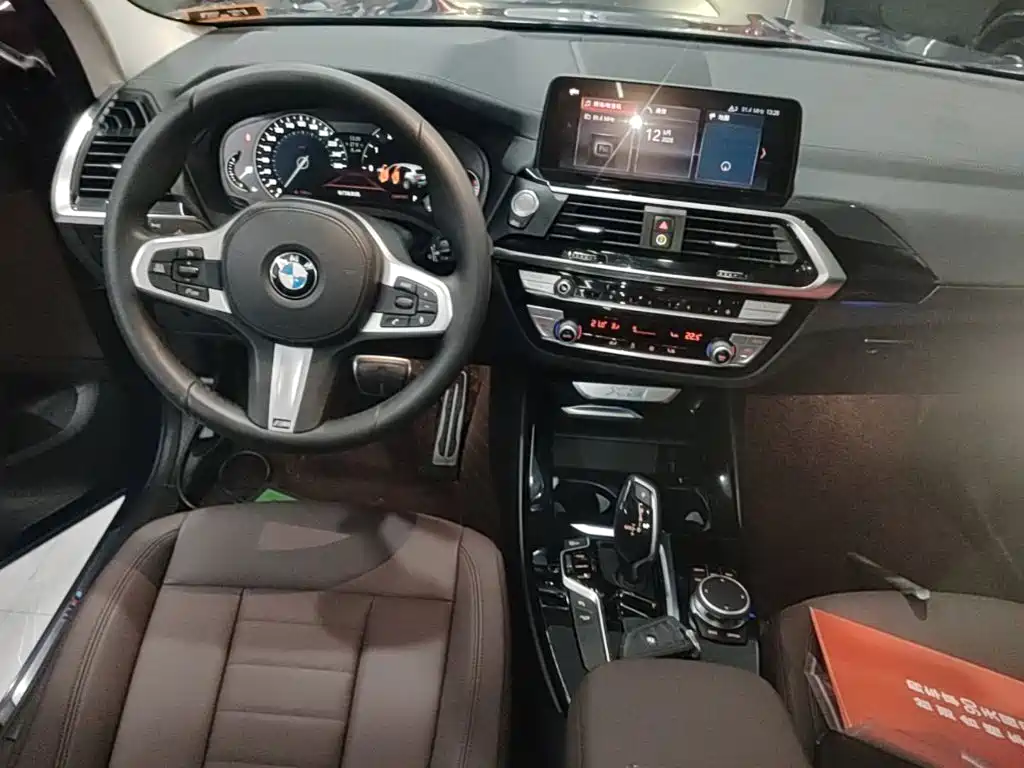 BMW X3 — фото 10