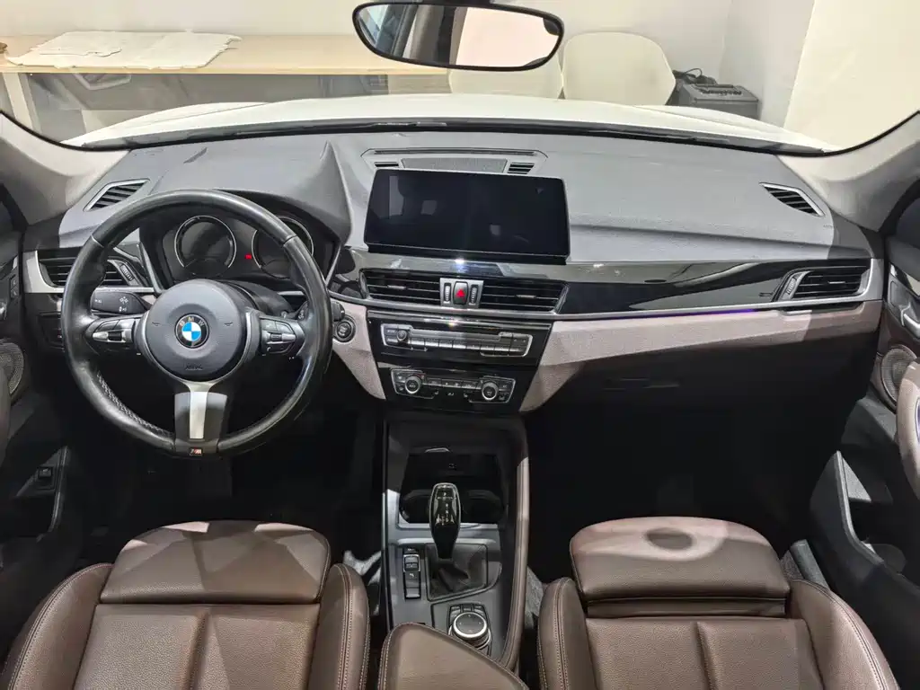 BMW X1 — фото 10