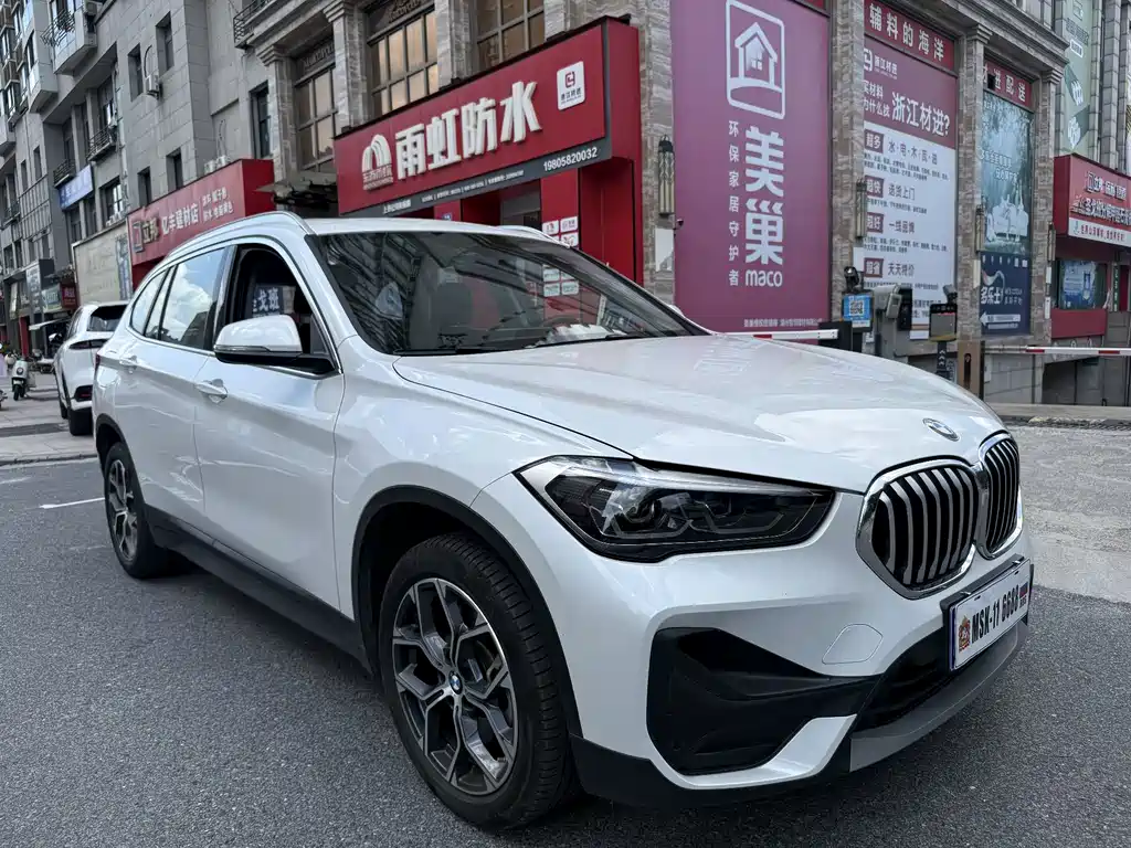 BMW X1 — фото 3