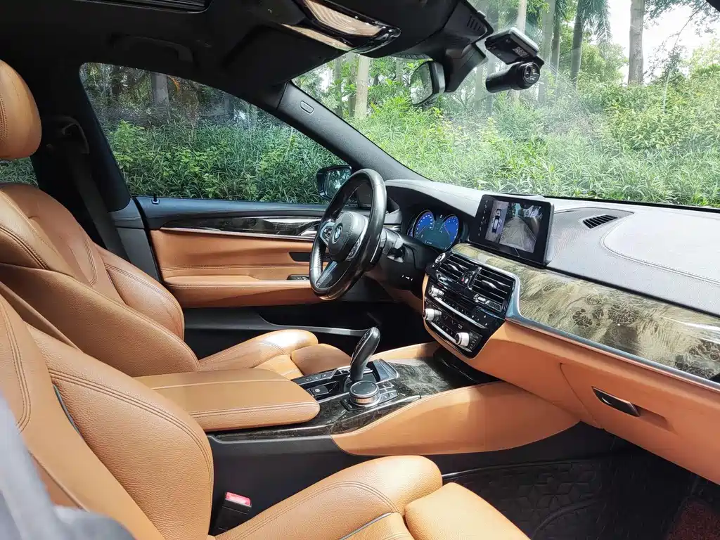 BMW 6 Series GT — фото 23