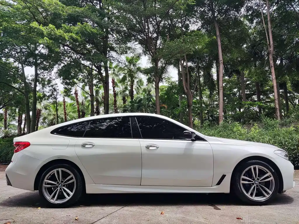 BMW 6 Series GT — фото 24
