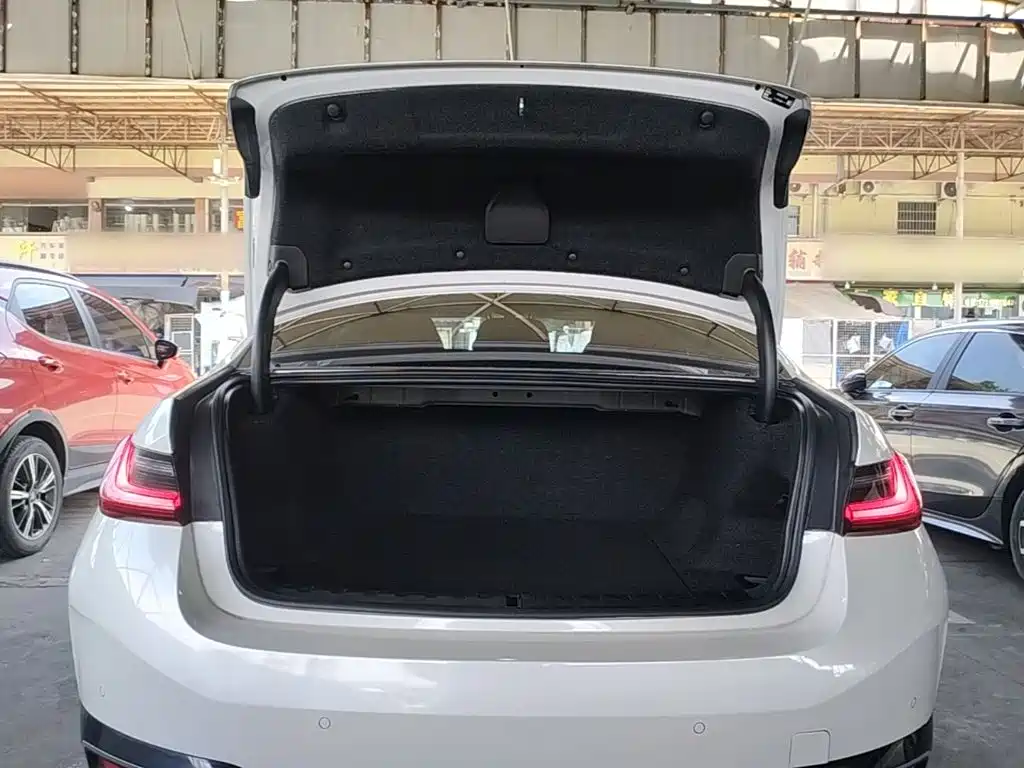 BMW i3 — фото 19