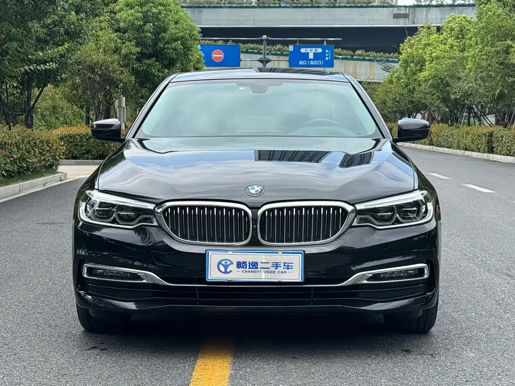 BMW 5 Series — фото 2