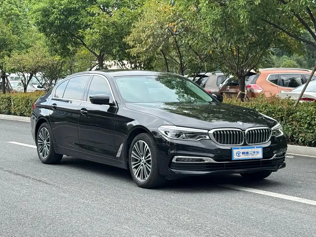 BMW 5 Series — фото 3
