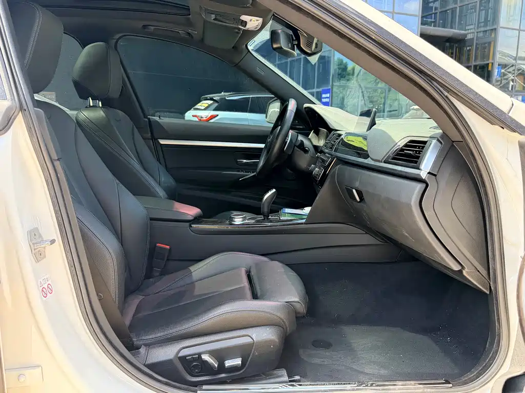 BMW 3 Series GT — фото 17