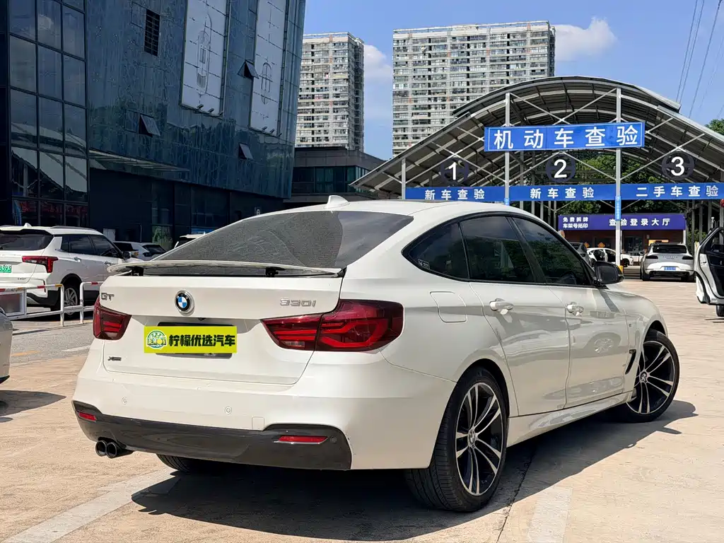BMW 3 Series GT — фото 5