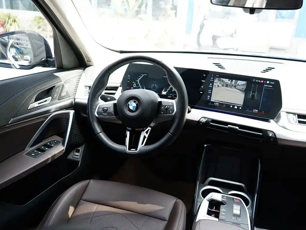 BMW X1 — фото 21