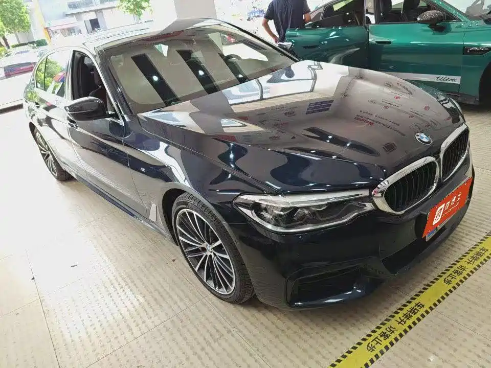 BMW 5 Series — фото 2