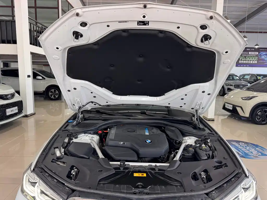 BMW 5 Series New Energy — фото 21